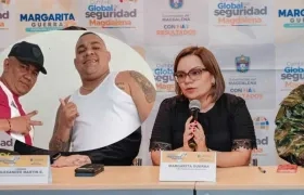 La gobernadora Margarita Guerra y en el círculo alias 'El Negro Ober' y 'Robinsito'.