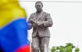 Escultura de Joe Arroyo. 
