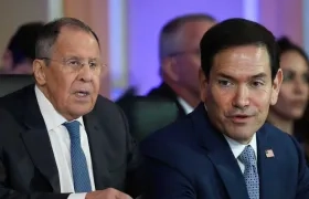 El ministro de Exteriores de Rusia, Serguéi Lavrov, y el secretario de Estado de EE.UU., Marco Rubio.