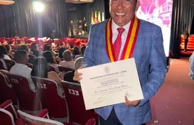 Leonardo Reales en el homenaje de reconocimiento