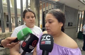 Aliana Duque, mamá de la niña. 