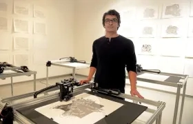 El artista colombiano, Paolo Almario.