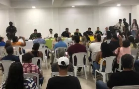 Reunión de autoridades de Puerto Colombia con líderes comunales.