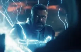 La pelea de Thor contra Doctor Doom.