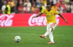 Jáminton Campaz durante el partido de Colombia contra Suiza.