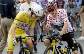 Tadej Pogacar, líder del Tour, y Jonas Vingegaard, líder de la montaña. 