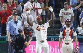 Larry Walker, ganador del Derby de Jonrones. 