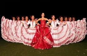 Salwa Maloof, Reina del Carnaval 2027 junto a su cumbiamba La Misma Vaina. 