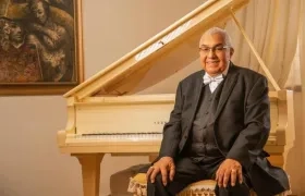 El maestro Alci Acosta tiene 87 años. 
