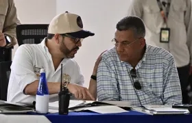 El Presidente Abelardo De La Espriella y el Ministro de Defensa, general Jorge Mora.