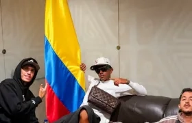 Lamine Yamal con la bandera de Colombia