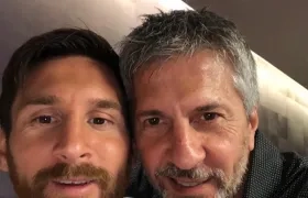 Lionel Messi junto a su papá, Jorge Messi.