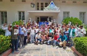 Miembros de la Asociación de Usuarios Campesinos Retornados a las Franciscas.