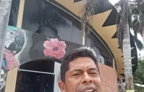 Moisés Mena Sierra.