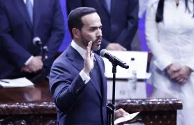 Momento del juramento de Abelardo De La Espriella.