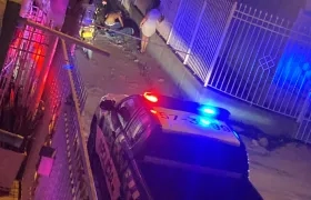 La Policía en el lugar de los hechos en Villa Estadio. 