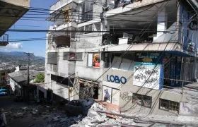 Daños causados por el terremoto de 7.4. 