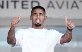 El atacante brasileño Gabriel Jesus a su llegada a Barcelona. 