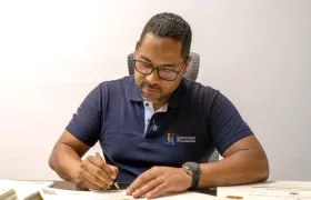 Leyton Barrios, rector de la Uniatlántico.