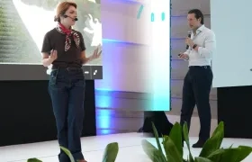 Los SharThank Juliana Barreto y Álvaro González dieron inicio a la macrorrueda de negocios