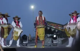 Abraham Roosevelt Cáceres Julio, fue presentado como Rey Momo del Carnaval de Barranquilla 2027.