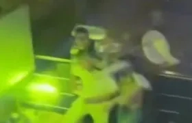 Pelea en una discoteca en el barrio Simón Bolívar.