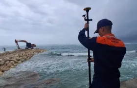 Construcción de espolones en San Andrés.
