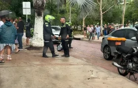 La Policía hace presencia en el lugar del atentado. 