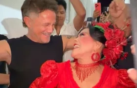 El cantante español Alejandro Sanz durante su paso por la plataforma 'Es latina', en la residencia de Shakira, en Madrid.