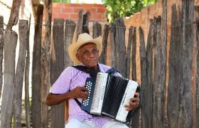 El compositor y acordeonero Náfer Durán.