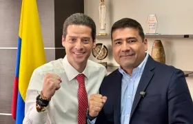 El ministro de Comercio, Mauricio Gómez Amín, y el presidente de Bavaria, Sergio Rincón.