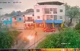 Momento en que cayó el cable de alta tensión. 