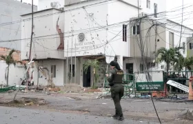 Así quedó la estación de Policía.