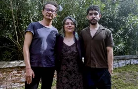 Los directores colombianos Juan David Cárdenas y Bibiana Rojas Gómez, y su productor Luis Esguerra, presentes en el Festival de Venecia.