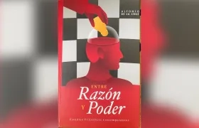 Portada del libro 'Entre razón y poder'.