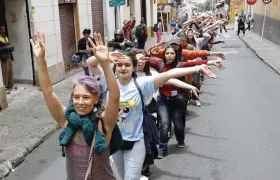 Protesta al frente del Ministerio de Cultura.