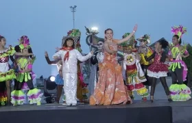 Los Reyes del Carnaval de los Niños, Pedro Fandiño e Isabella Daes.