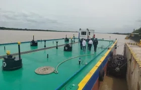 Una de las barcazas certificados.