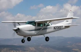 Aeronave tipo Cessna T206. Imagen de referencia. 