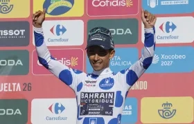 El colombiano Santiago Buitrago, líder de la montaña. 