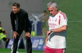 Diego Simeone y José Mourinho, entrenadores del Atlético y del Real Madrid, respectivamente.