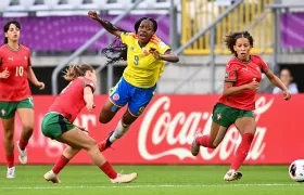 Valerin Loboa, de Colombia, durante el partido contra Portugal. 