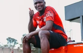 Kevin Viveros, delantero colombiano del Athletico Paranaense.