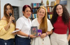 Adriana Acosta,  coordinadora editorial de la revista MaríaMulata; Teresa Romero, enlace de la alcaldía de Soledad; Alejandra Moreno y Dualinis Vásquez.