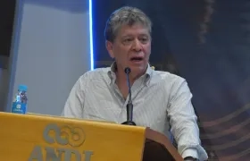 Bruce Mac Master, expresidente de la Andi. 