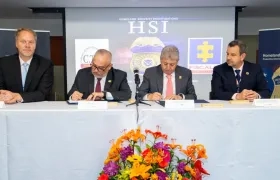 Firma de este memorando de entendimiento entre la agencia de Investigaciones de Seguridad Nacional y el CTI de la Fiscalía.