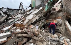 El edificio que colapsó.