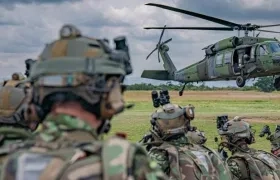 Tropas del Ejército en medio de un operativo. 