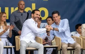 El Presidente Abelardo De La Espriella con el ministro de Comercio Mauricio Gómez. 