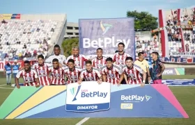 Equipo de Junior formado.